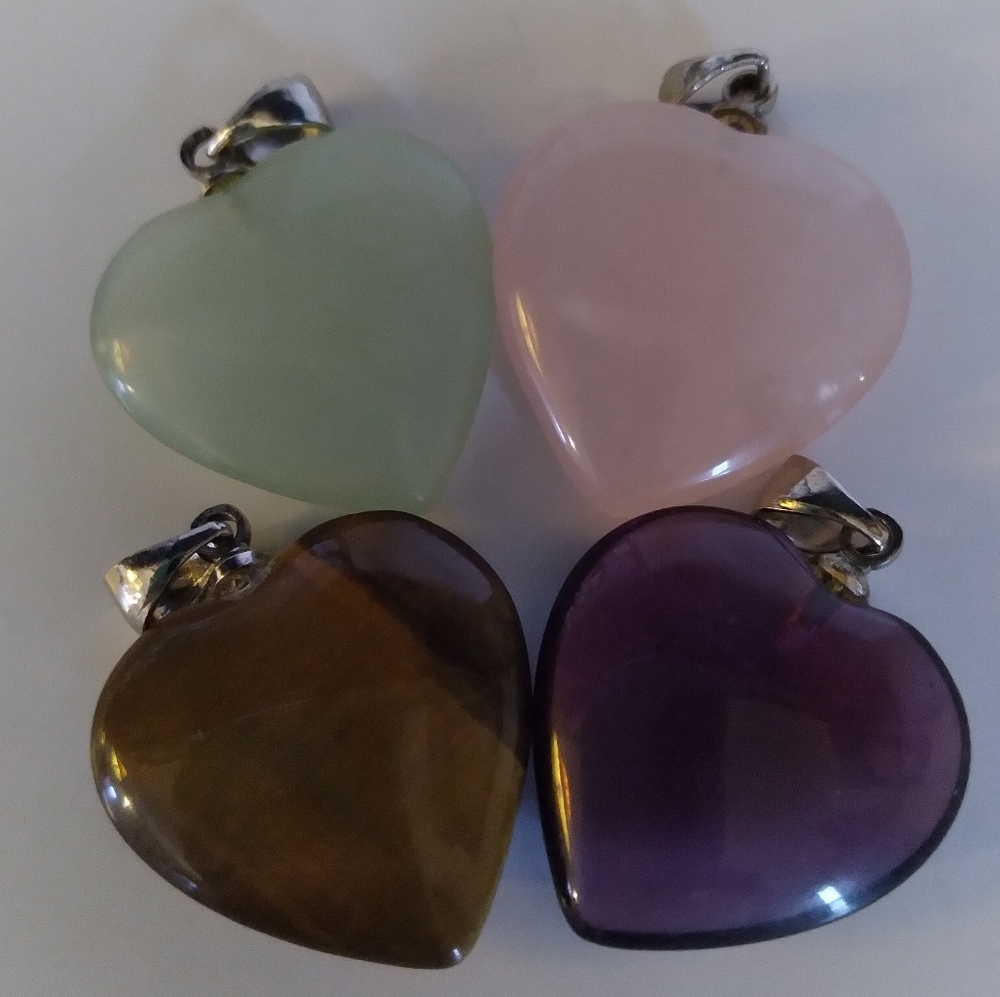 HEART STONE PENDANTS